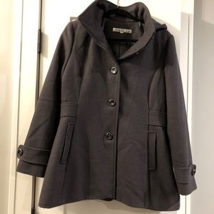 Kenneth Cole Women’s Wool Coat size 12 dark grey
